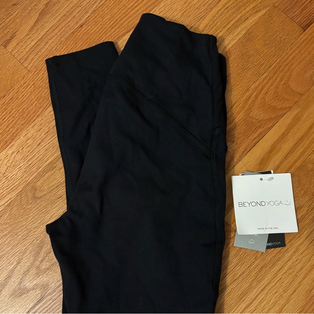Beyond Yoga Power Beyond Strive High Waisted Midi Leggings Size S  🧘